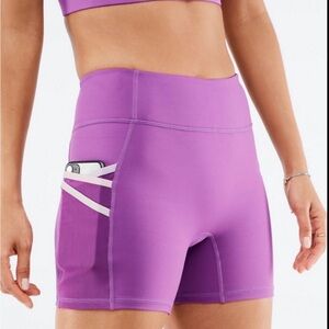 Fabletics Trinity Motion365 mid-rise 5'' shorts purple L